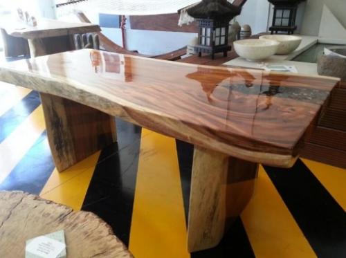 Стол со спила. Особенности столов из спилов