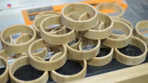 Стол из спила дерева с эпоксидной смолой. Как я делал необычный стол из эпоксидки