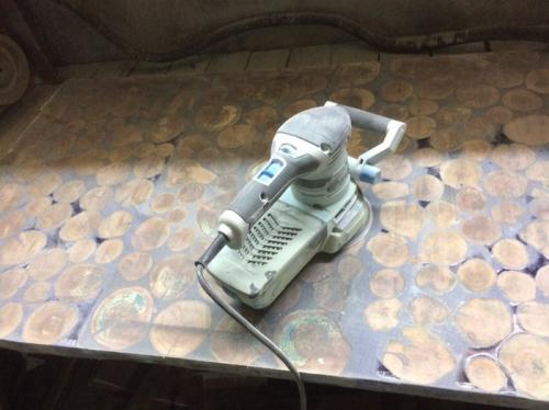 Стол из торцевых спилов берёзы и эпоксидной смолы.. Стол из спилов яблони.