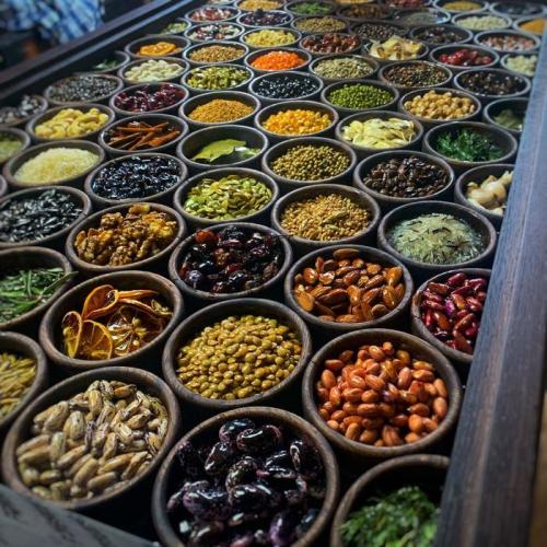 Стол из спила дерева с эпоксидной смолой. Как я делал необычный стол из эпоксидки