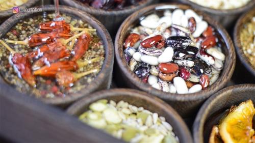 Стол из спила дерева с эпоксидной смолой. Как я делал необычный стол из эпоксидки