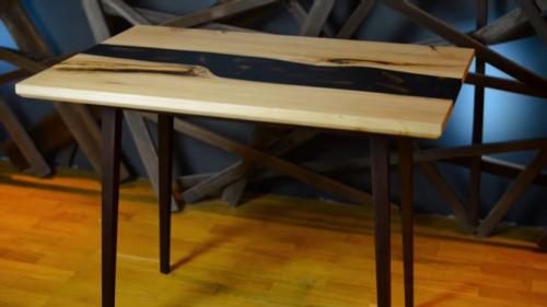 Стол из эпоксидной смолы с шишками. Что получится, если залить шишки дешёвой эпоксидной смолой?