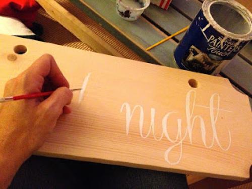 Новогодние композиции из сосновых веток. Декор для входной двери.