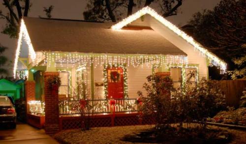 Как украсить дом снаружи на Новый год своими руками. Украшение фасада: самые топовые идеи к Новому 2022 году