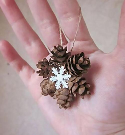 Новогоднии идеи своими руками. Новогодние украшения своими руками к 2023 году: 100 простых идей