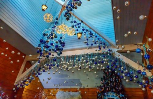 Как украсить комнату на Новый год. Украшение комнаты на Новый год 2023 своими руками: фото, идеи декора