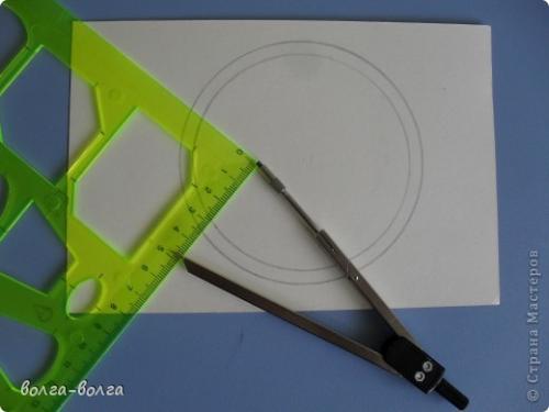 Плетение корзин из газетных трубочек. Начало плетения — формируем донышко 22 Плетение корзин из газетных трубочек. Начало плетения — формируем донышко 22