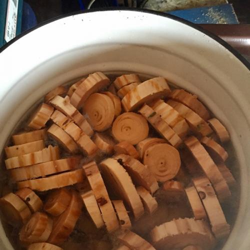 Декор стены спилами дерева. Самостоятельное изготовление покрытия 02 Декор стены спилами дерева. Самостоятельное изготовление покрытия 02