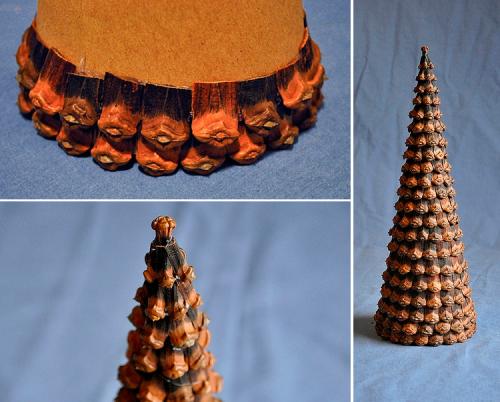 Мини елка своими руками. Используем шишки