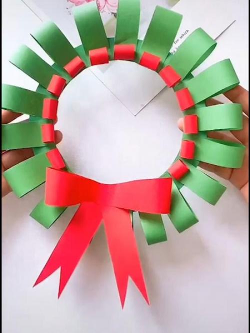 Новогодняя композиция своими руками в школу. Новогодние поделки из бумаги