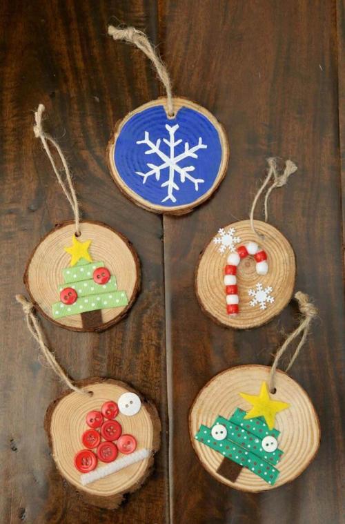 Новогодние поделки из спилов дерева. Елочные игрушки из спилов дерева своими руками