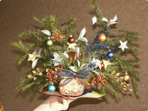 Экибаны из сосновых веток своими руками. Как сделать поделку Новогодний букет своими руками? 32 Экибаны из сосновых веток своими руками. Как сделать поделку Новогодний букет своими руками? 32