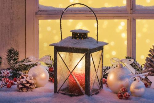 Как украсить дом к Новому году своими руками. Как украсить дом снаружи