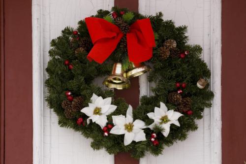 Как украсить дом к Новому году своими руками. Как украсить дом снаружи