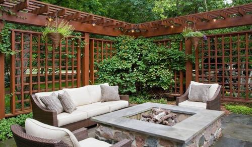 Как украсить двор частного дома своими руками. Как обустроить двор частного дома стильно, бюджетно и функционально (120+ фото)