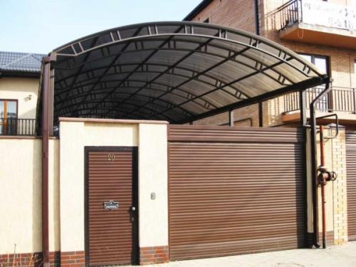 Изготовление навесов из поликарбоната. Подготовительные работы: какой толщины материал использовать