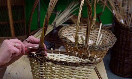Плетение корзин из лозы своими руками. Необходимые материалы и инструменты