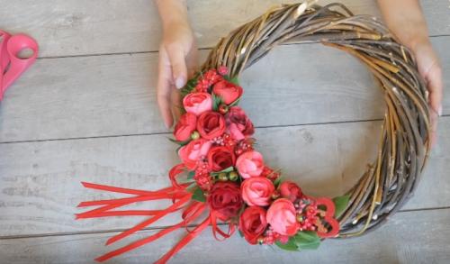 Как плести венок из березы. Из обычных веток: такая вещь украсит каждый дом