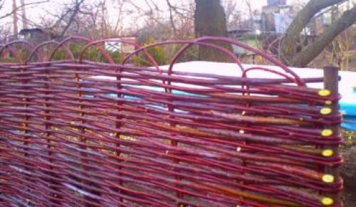 Декоративный плетень своими руками из виноградной лозы. Плетень и его особенности 02 Декоративный плетень своими руками из виноградной лозы. Плетень и его особенности 02