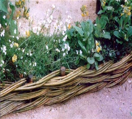 Плетеная клумба. Способы изготовления плетеных клумб