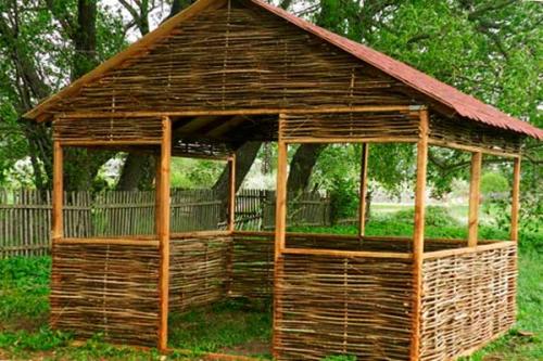 Беседка из лозы своими руками. Плетеные беседки из прутьев