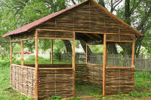 Беседки из лозы своими руками. Как делается беседка из лозы своими руками: этапы сооружения 39 Беседки из лозы своими руками. Как делается беседка из лозы своими руками: этапы сооружения 39