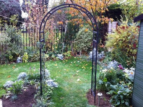 Как выбрать материал и растения для арки. Материал для арок