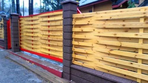 Забор из прутьев и ветвей. Из чего делают плетеный забор