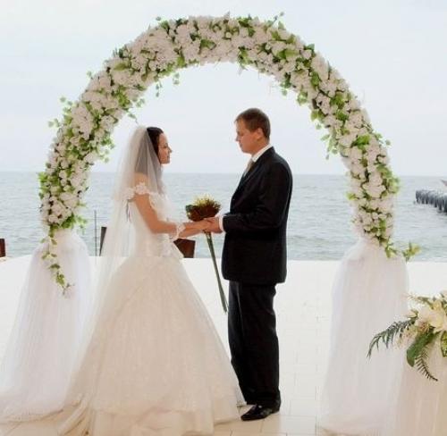 Монтаж свадебной арки. Какие формы свадебных арок бывают?