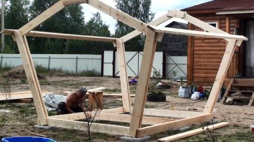 Беседка своими руками без затрат. Процесс изготовления беседки