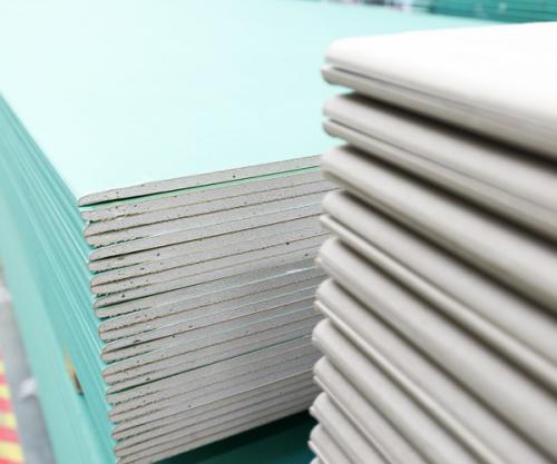 Каркас под гипсокартон в ванной. Этап 3: обшивка листами