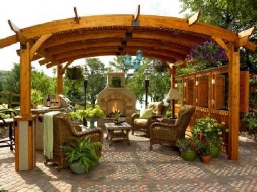 Беседки своими руками из дерева. Особенности и преимущества 03