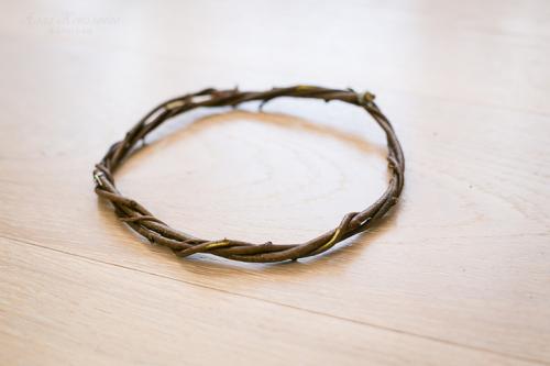 Венок своими руками из веток. Осенний мастер-класс (плетем березовый венок)