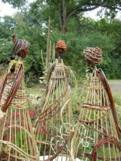 20 оригинальных опор для вьющихся растений. Почти все можно сделать своими руками