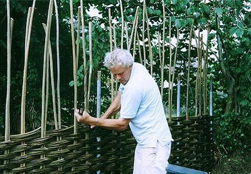 Фотопримеры беседок из подручных материалов. Беседка своими руками из подручных материалов – фото инструкция 05