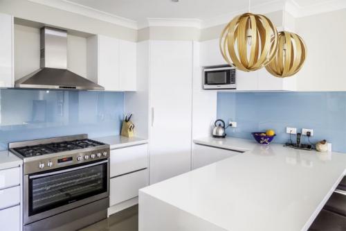 Оформляем стильный проход в интерьере кухни. Лучший фартук для кухни: 150 идей в 2022 году 04