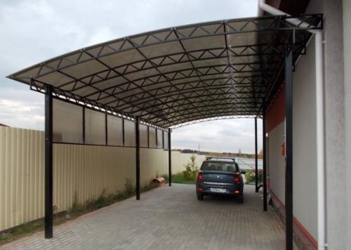 Навес во дворе. Навесы из поликарбоната во дворе частного дома: фото популярных конструкций