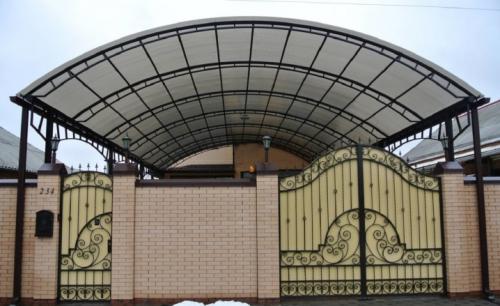 Особенности арочных навесов из поликарбоната. Особенности арочных конструкций из поликарбоната 12