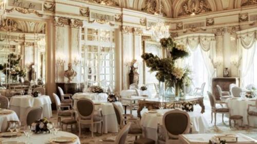 Какой декор точно не нужен на свадьбе в 2023. Модная свадьба 2022 2023 года тенденции фото цвета оформление