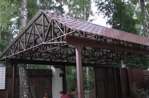 Из чего сделать крышу для навеса. Стеновая опора 05