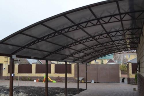 Навесы из поликарбоната севастополь. Изготовление односкатных навесов из поликарбоната