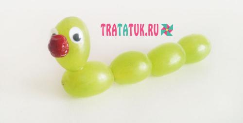 Поделки из винограда: гусеница, лесовик, собачка