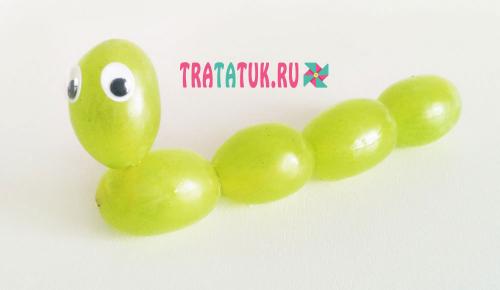 Поделки из винограда: гусеница, лесовик, собачка