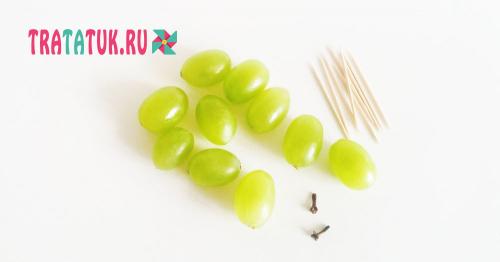 Поделки из винограда: гусеница, лесовик, собачка