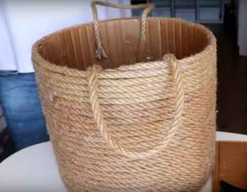 Корзина своими руками из коробки. Как сделать корзину из картонной коробки