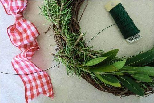 Венок из виноградной лозы к Новому году своими руками. Новогодние венки из лозы 03