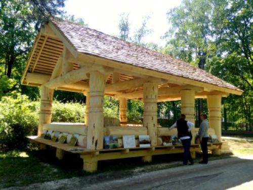 Красивые беседки во дворе частного дома. Что это такое: особенности 01