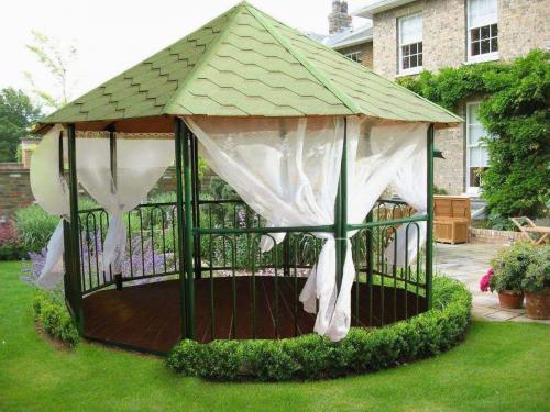 Металлическая беседка своими руками. Разновидности металлических беседок и их преимущества