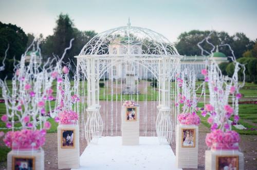 Арка из дерева на свадьбу. Свадебная арка: 73 фото лучших вариантов дизайна для идеальной совремненой свадьбы 20