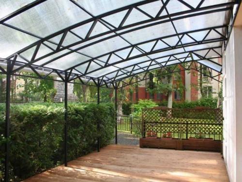 Навес для машины из поликарбоната своими руками. Навес из поликарбоната — поэтапный мастер-класс для изготовления своими руками, преимущества навеса, особенности конструкции